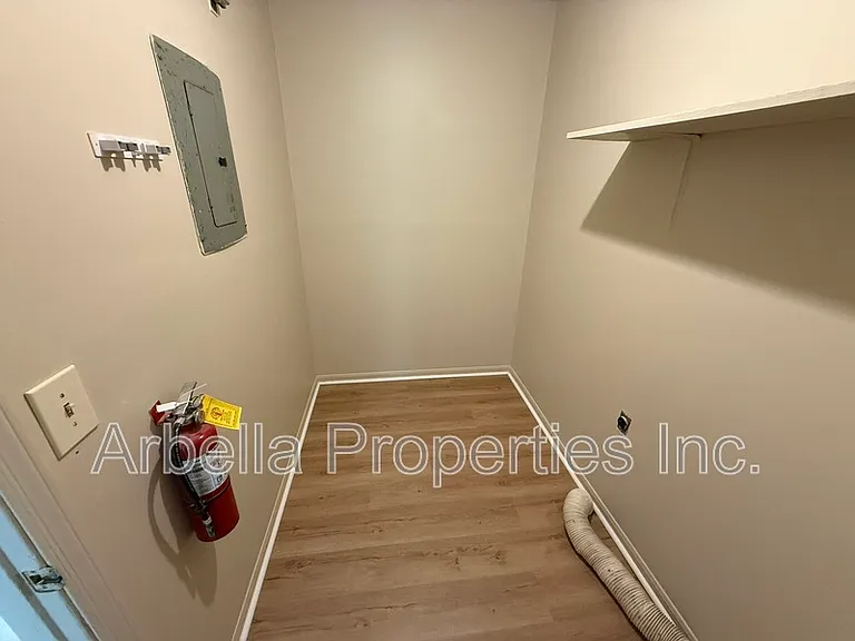 103 S Beech St #15 — Photo 15
