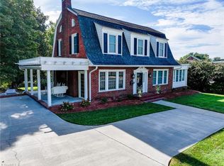1004 N Main St, Mount Airy, NC 27030