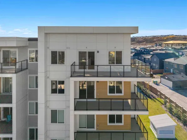 265 E Wolf Willow Blvd SE #1522, Calgary, AB T2X 3Z8