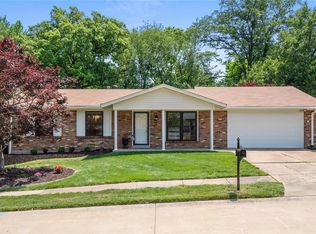 15332 Batesville Ct, Chesterfield, MO 63017