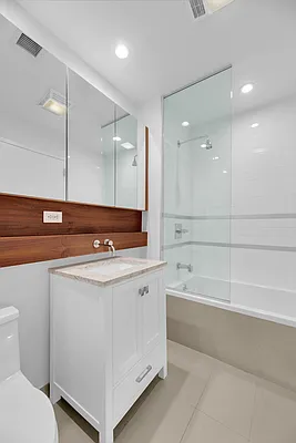 Sold by Bond New York | media 13