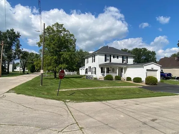 310 W Spruce St, Shelbina, MO 63468