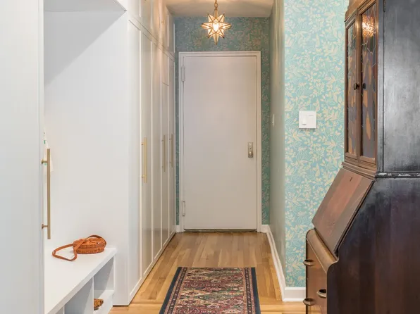 616 East 18th Street image 18 of 21