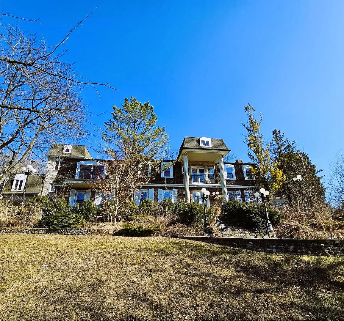 250 Otis Rd photo 1