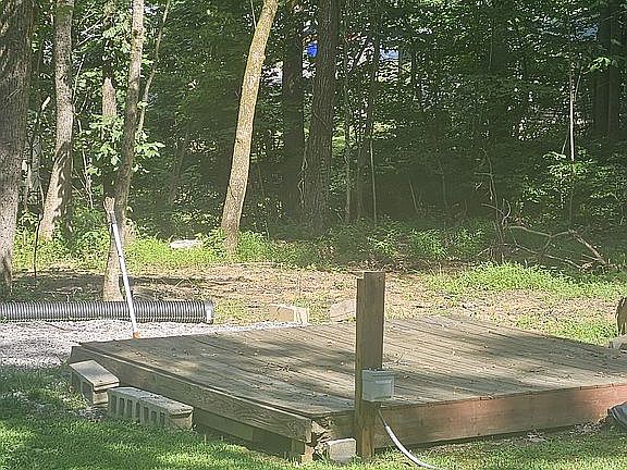 4th image of 109 Maple Ct