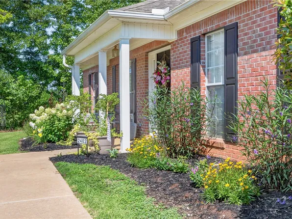 2402 Waterford Dr, Valley, AL 36854