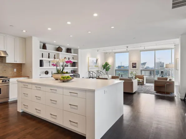 222 2nd St SE APT 1501, Minneapolis, MN 55414