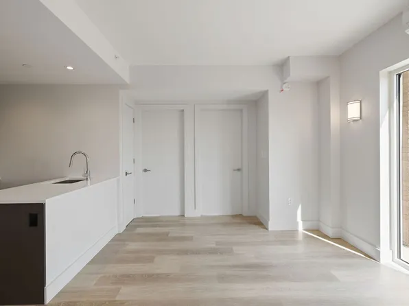 2605 Snyder Avenue image 11 of 23