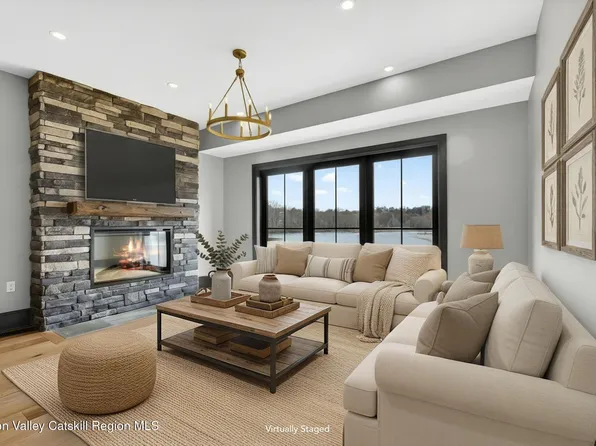 2 Icehouse Drive, Saugerties, NY 12477