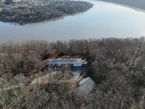 25611 County Road 324, Pittsburg, MO 65724