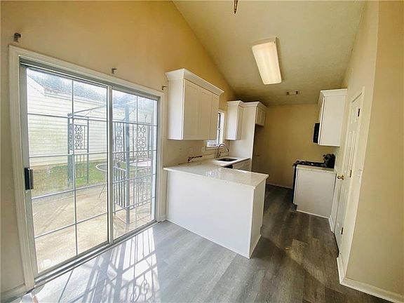 3rd image of 3435-3435 Jones Ferry Ln