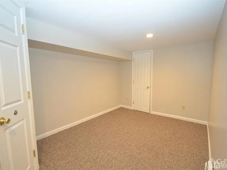 405 N Washington Ave #6 — Photo 3