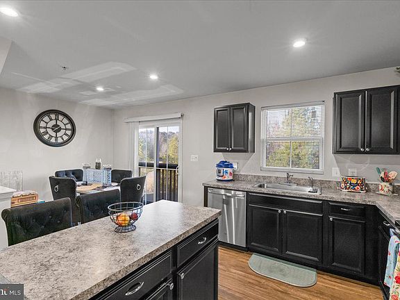 3rd image of 21840 Primrose Willow Ln Unit B