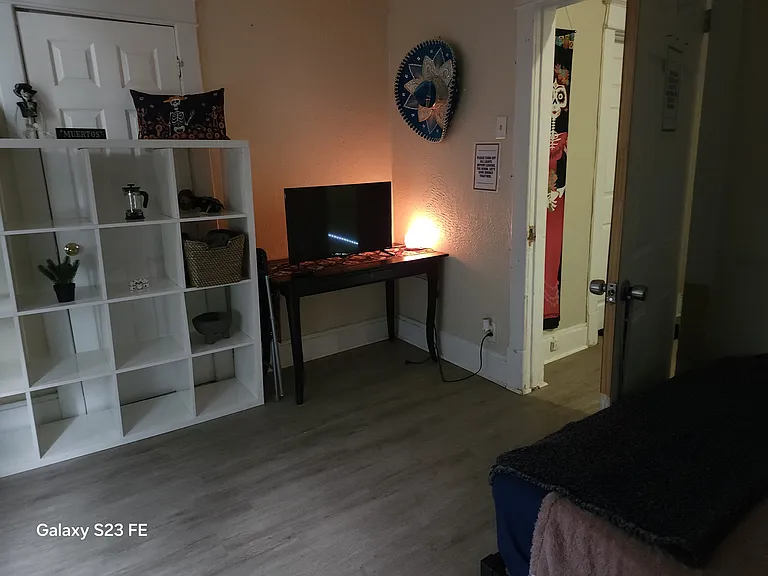 6526 Etzel Ave — Photo 4