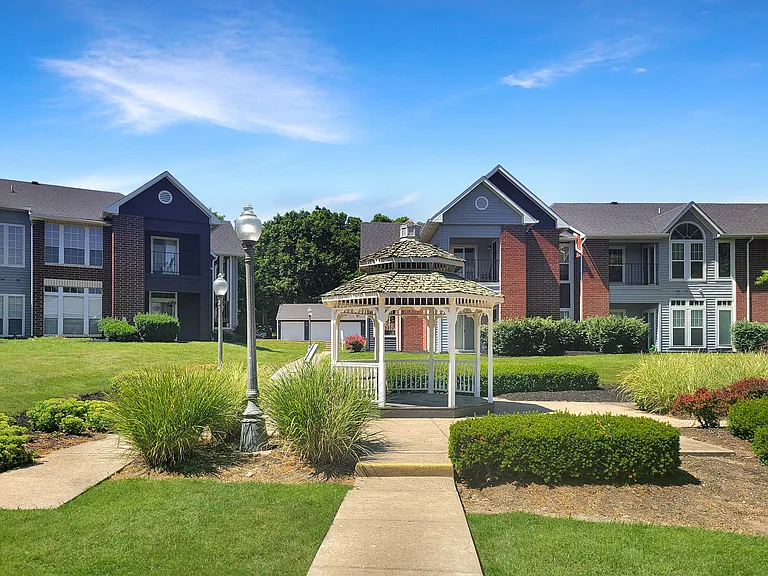 Century Lake Apartment Homes — Photo 19