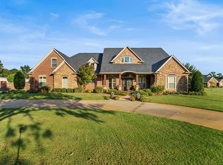 301 W Beaver, Texarkana, TX 75501