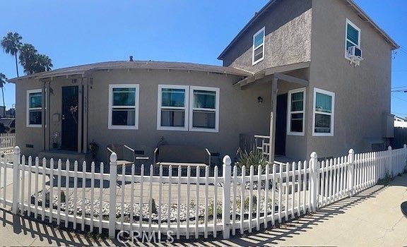 2nd image of 5653 E 2nd St