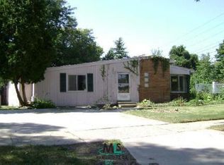 24121 Stratford St, Oak Park, MI