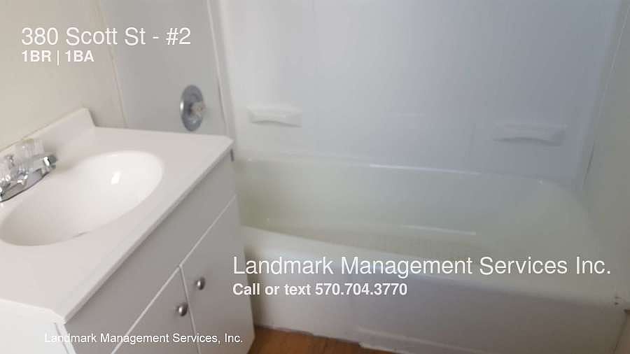 2nd image of 380 Scott St APT 2