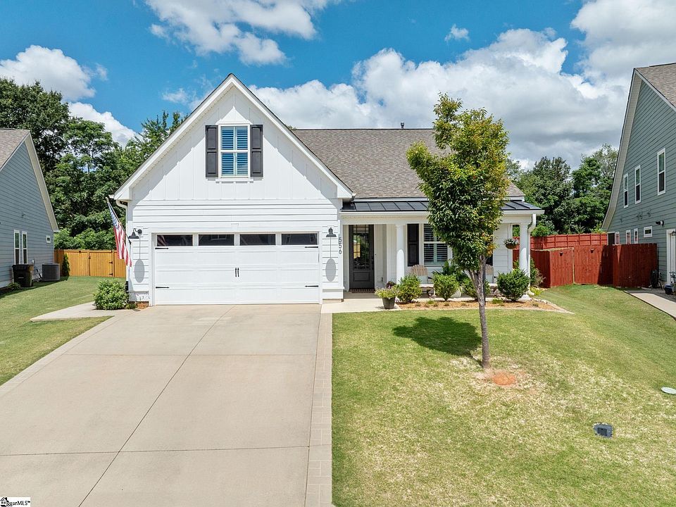 1st image of 556 Backacre Ct