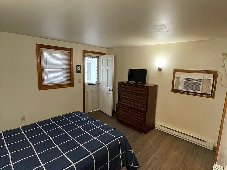 Cozee Court Lodging — Photo 12
