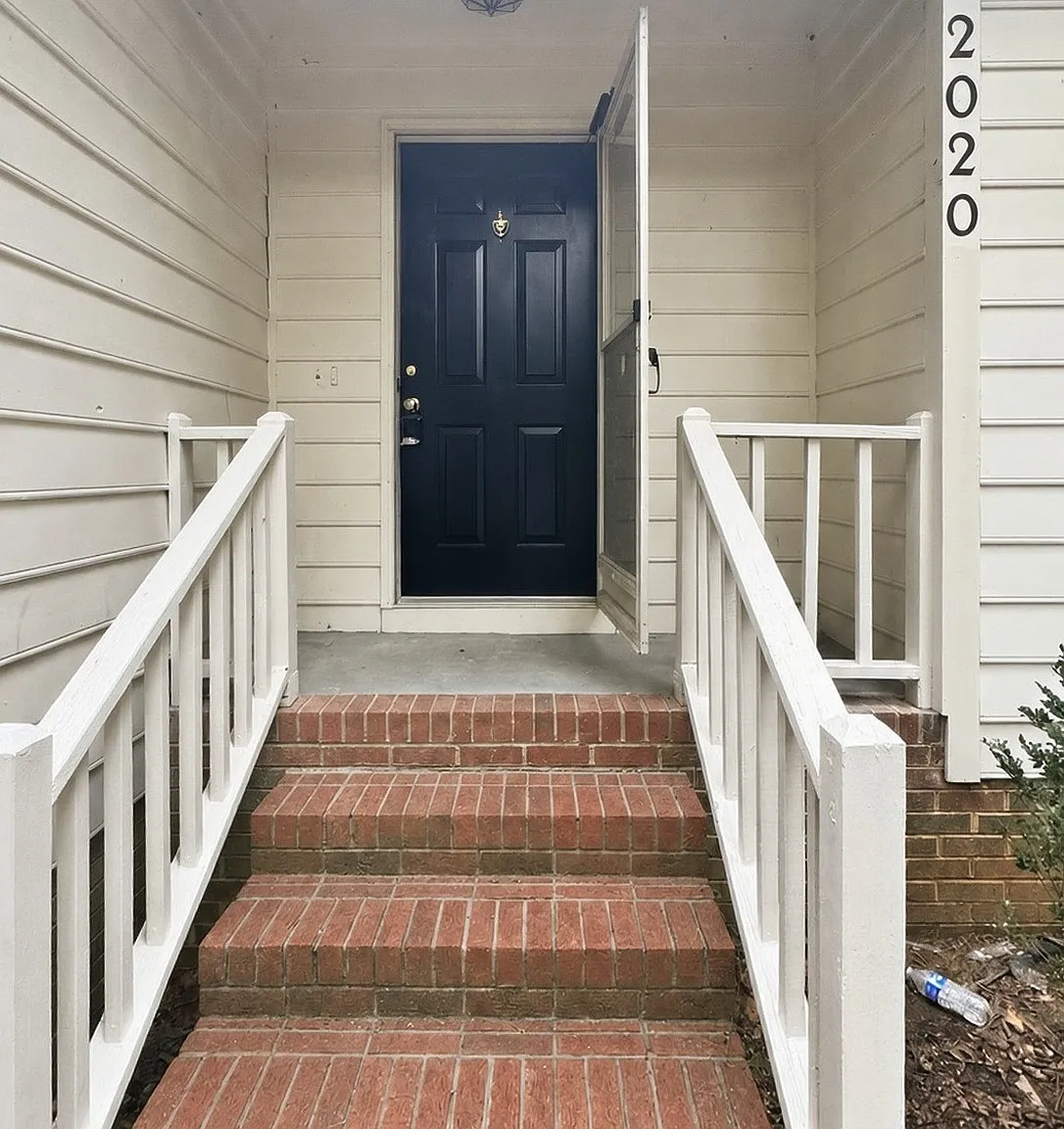 4 bed, 1558 sqft, $1,999 — Photo 4