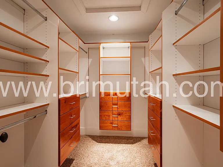 105 N Young Oak Rd — Photo 20