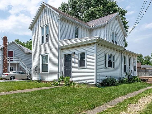 2nd image of 98 Union St