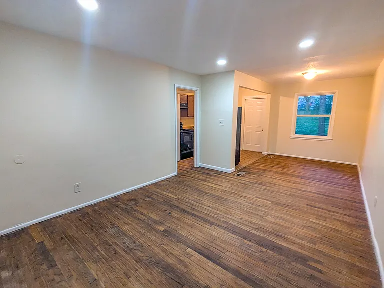 3054 Waters Rd SW — Photo 5
