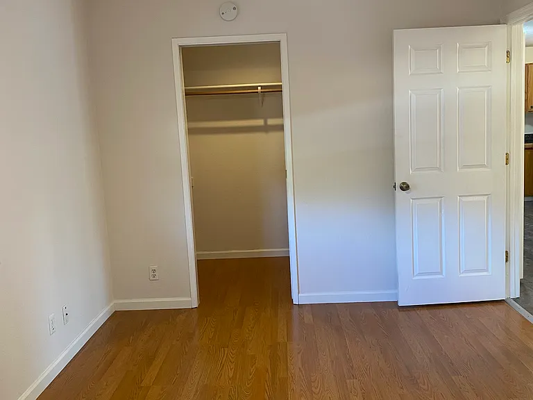 555 Boyes Blvd #B — Photo 8