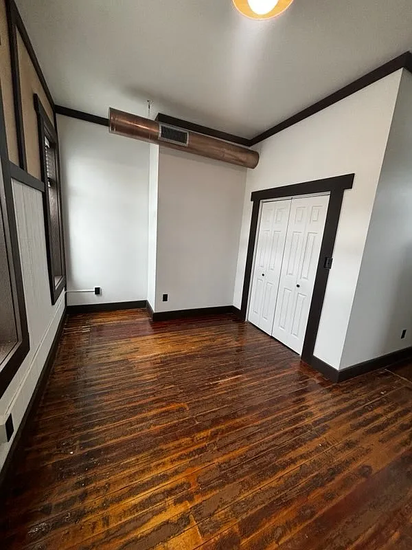 1 bed, 700 sqft, $1,300 — Photo 3