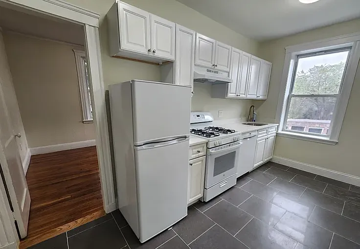9 James St #8 — Photo 1