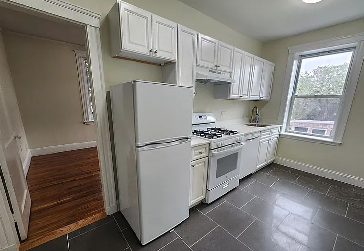 1st image of 9 James St #8