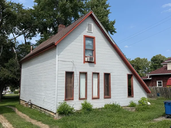 1307 4th St, Bedford, IN 47421