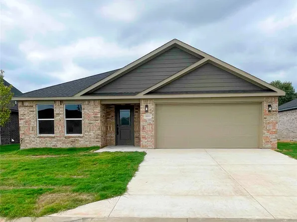 1853 Topaz St, Pryor, OK 74361