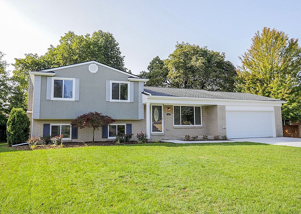 1st image of 15 Edgelake Dr