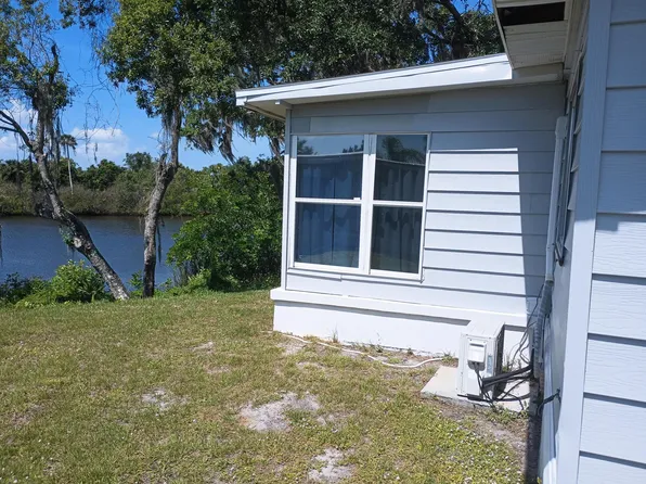 5 Quintana Roo Court, Port St Lucie, FL 34952