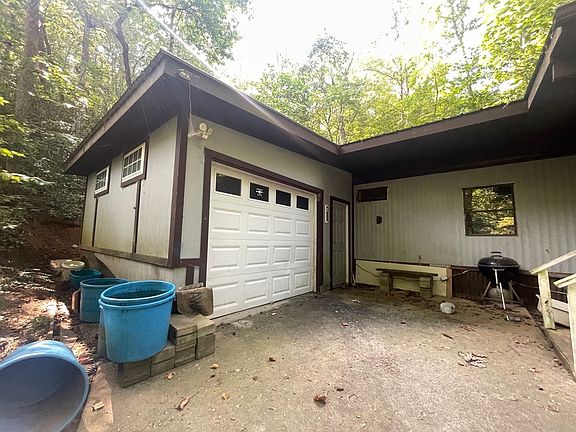 5th image of 4470 Chipmunk Dr