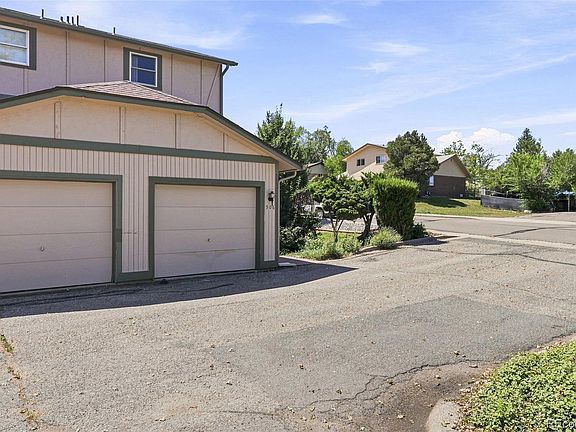 3rd image of 906 S Yukon Street