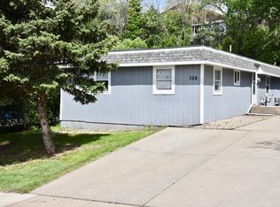 326 N Spruce Ave, Pierre, SD 57501