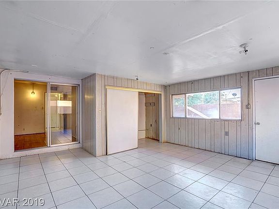 4th image of 4413 Alta Dr