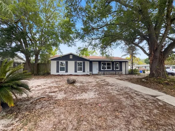 2126 Smithfield Cir S, Lakeland, FL 33801