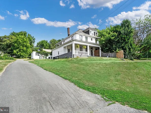 49 W Maple St, Wrightsville, PA 17368