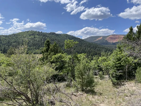 6162 W Badger Dr, Duck Creek Village, UT 84762