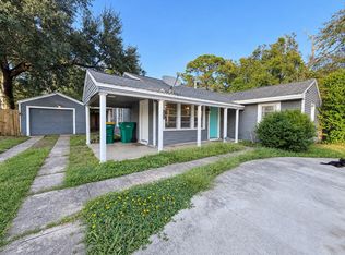 2604 S Houston Dr, La Marque, TX 77568