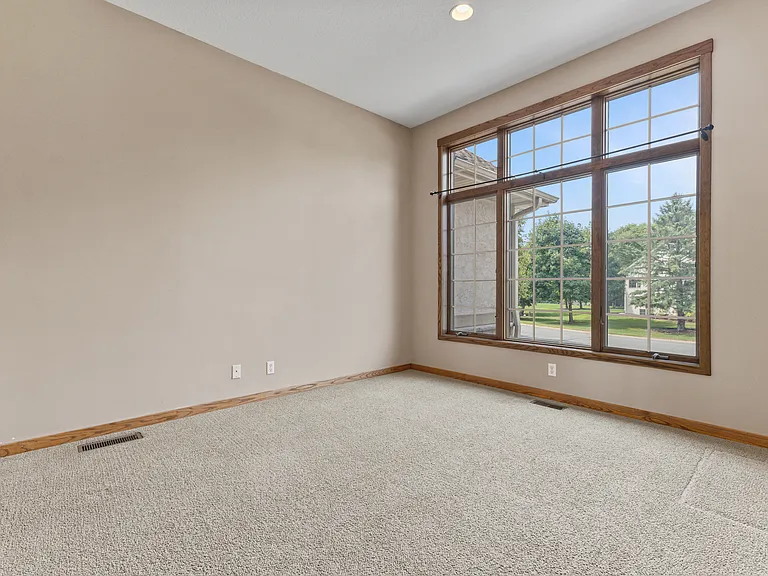 11435 Kenyon Ct NE — Photo 12