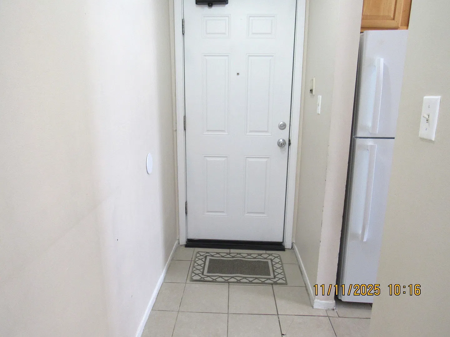 2 bed, 850 sqft, $1,550 — Photo 2