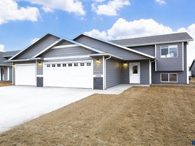 1005 Birch St, Harrisburg, SD, 57032