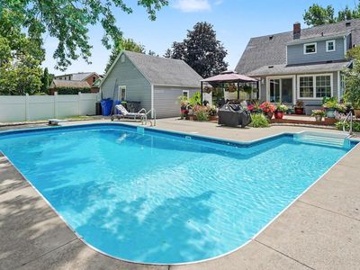 124 W Nelson St, Midland, MI, 48640
