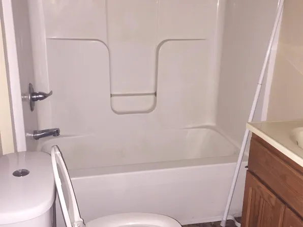 617 15th St APT 2, Huntington, WV 25701